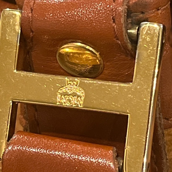 ❌SOLD❌Authentic MCM Monogram Bucket Bag- Large - Picture 6 of 17